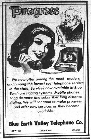 Illustration for article titled These Videophone Concepts Are Cooler Than Your iPhone's FaceTime